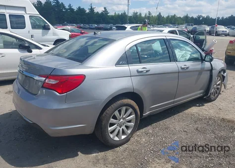 2013 Chrysler 200 Touring из США, поврежденный, VIN 1C3CCBBB5DN570135
